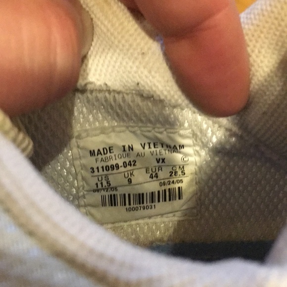 Nike Shoes - Picture 5 of 5